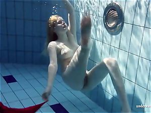 molten blondie Lucie French teenager in the pool